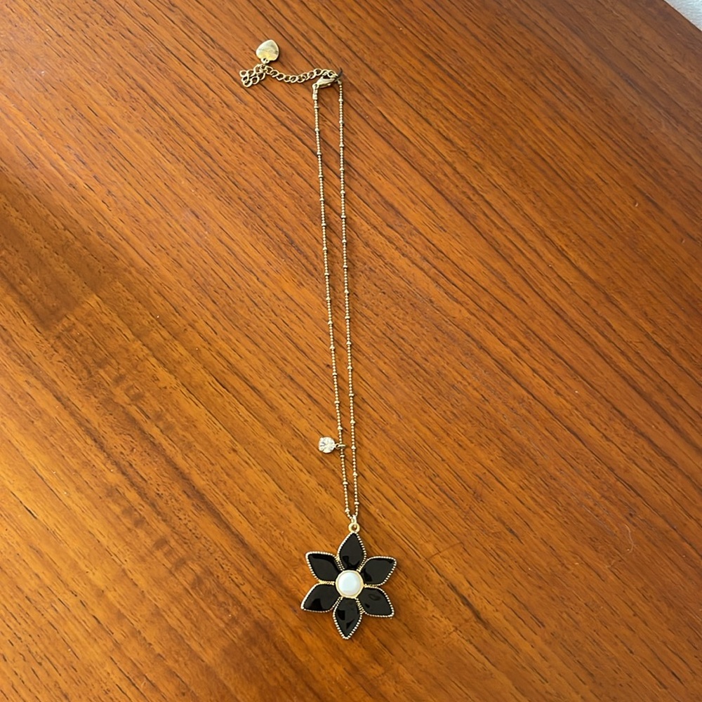 Necklace - Picture 2 of 4